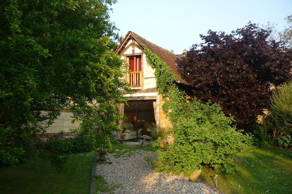 Au Fond Du Jardin Maison D'Hotes Hotel Saint-Saëns Kültér fotó